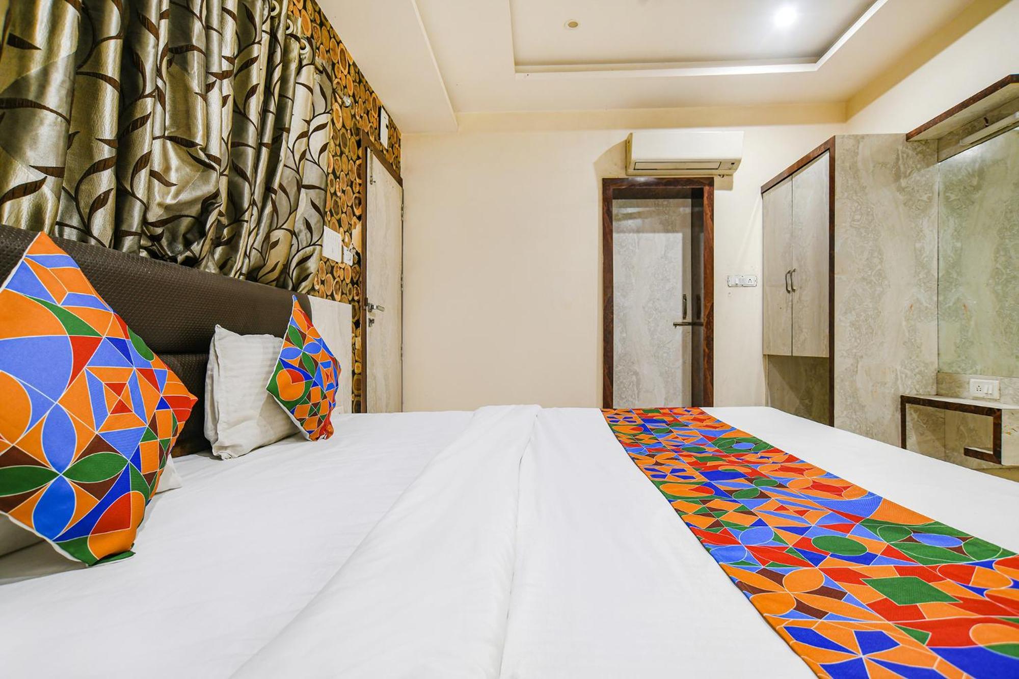 Fabhotel Shivam Palace- Near Mahakal Mandir Ujjain Exteriör bild